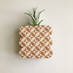 Scallop Petals Wall + Tabletop Vase Planter
